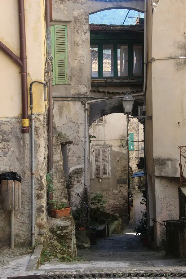 Pigna-Liguria-Holiday-Homes (17)