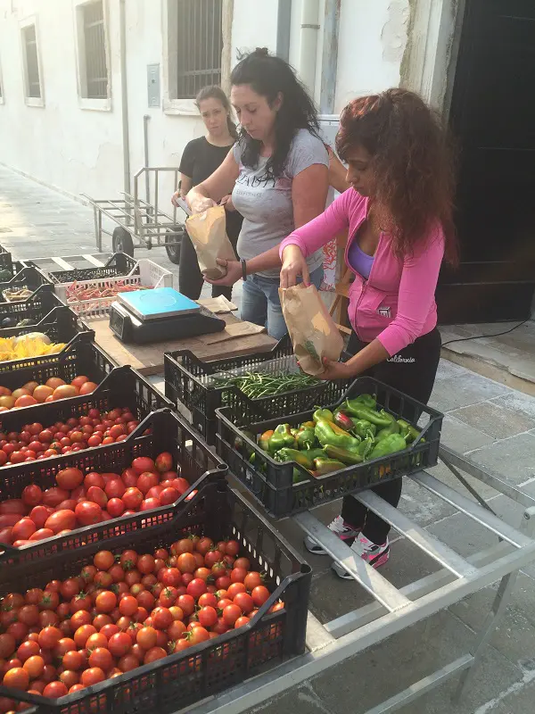Le-Convertite-markt-Giudecca-Venetie (6)
