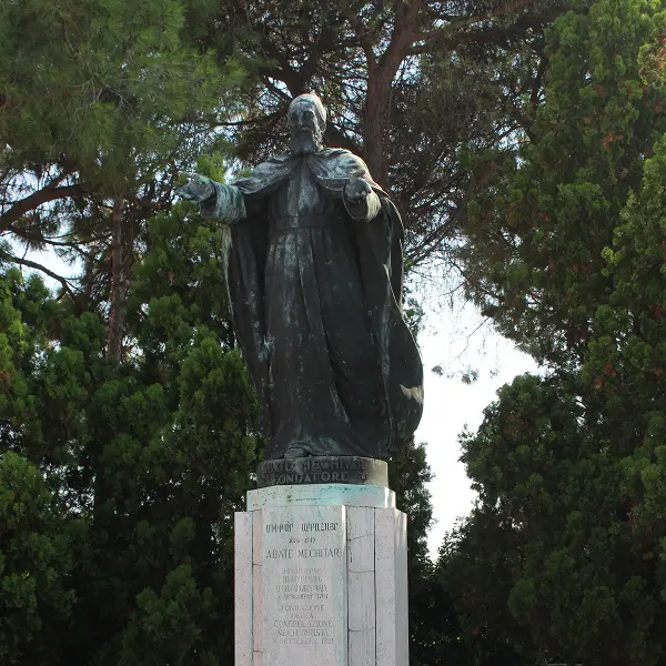 san-lazzaro-degli-armeni-venetie-10