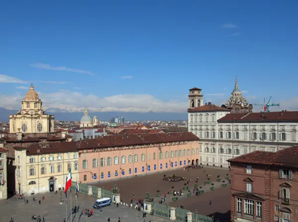 palazzo-reale-piazza-castello-turijn-2