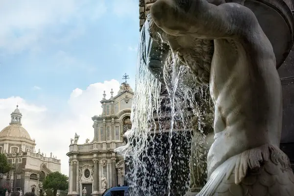 catania-fontein-piazza-duomo-2