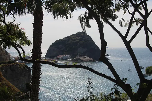 vespa-tocht-verrassend-eiland-ischia-6