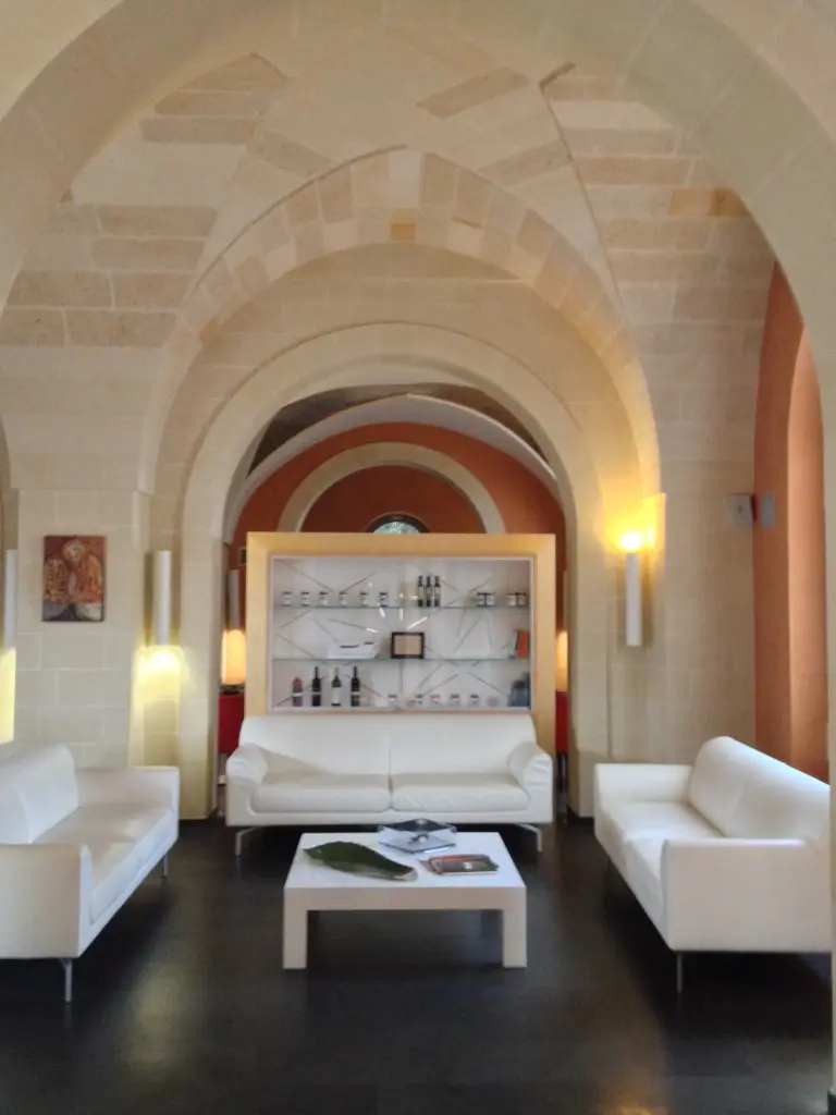 Art-Hotel-Lecce-1