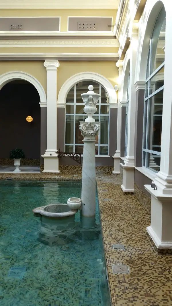 Bagni-di-Pisa-Palace (15)