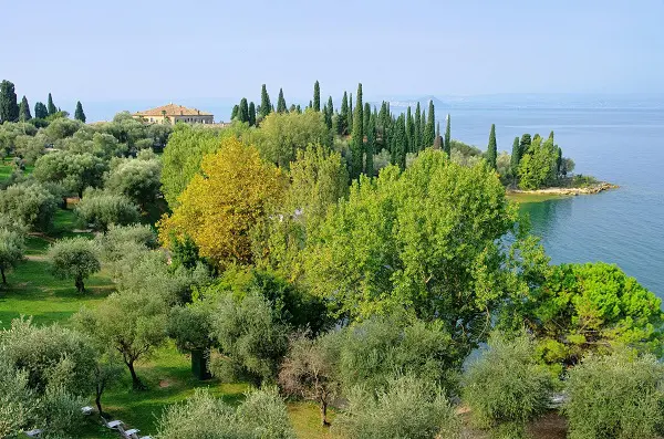 Baia-Sirene-Punta-Vigilio-Gardameer (2)