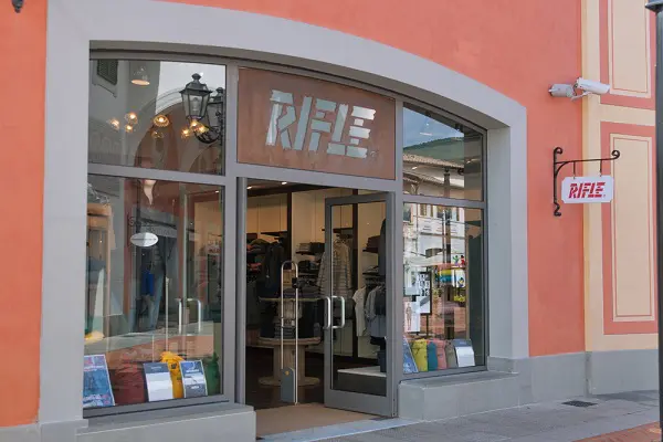 Barberino-Designer-Outlet-Mugello-Florence-Toscane (4)
