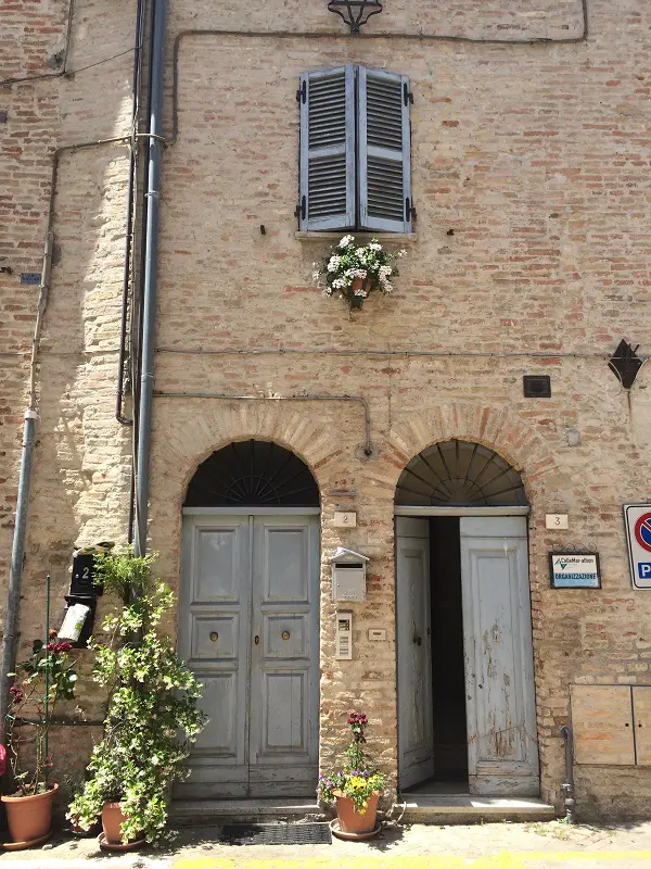Barchi-Le-Marche-details-deuren (1)