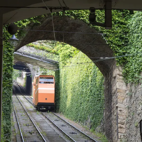 Bergamo-funicolare-tandradbaan