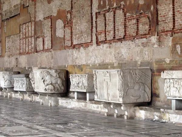 Campo-Santo-kerkhof-Campo-dei-Miracoli-Pisa (10)