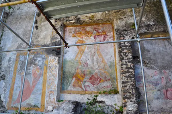 Chiesa-rupestre-3