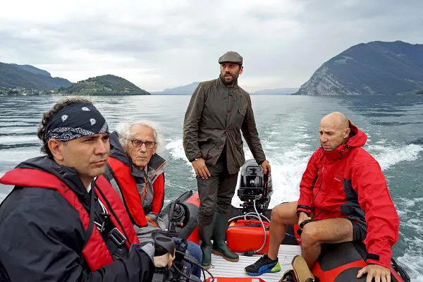 Christo-Floating-Piers-Lago-Iseo-meer (2)