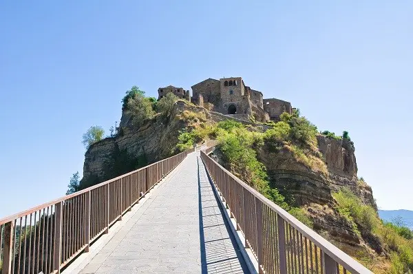 Civita-di-Bagnoregio-Lazio (8)