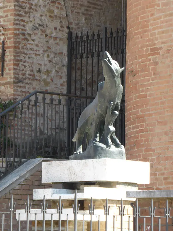 Contrada-della-Lupa-Siena