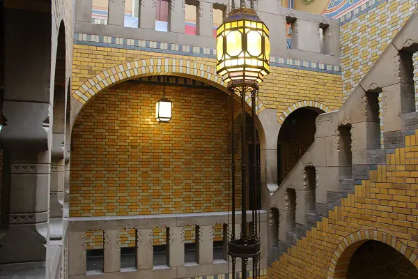 De-Burcht-Berlage-Amsterdam-cortile (6)
