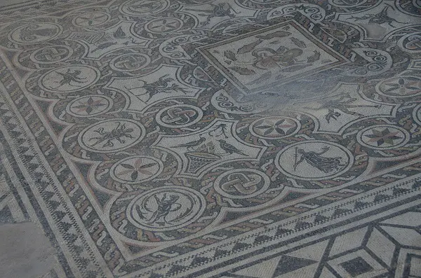 Domus-del-Mito-Sant-Angelo-in-Vado-Le-Marche (2)