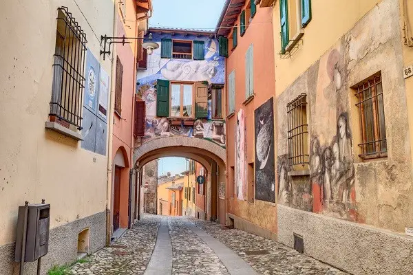 Dozza-Emilia-Romagna (7)