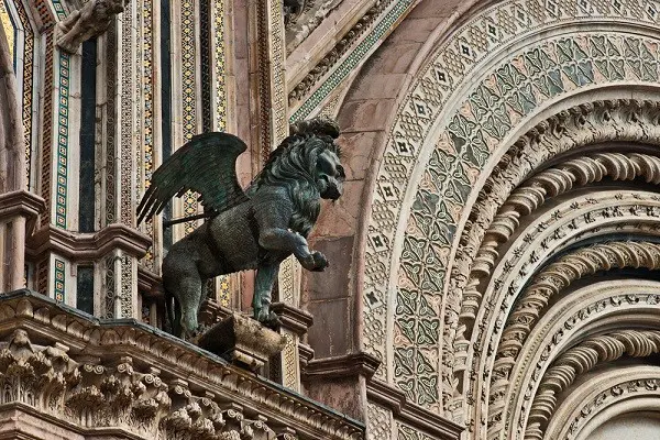 Duomo-Orvieto-beelden (2)