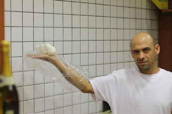 Emilio, king of the buffelmozzarella (Caseificio Marigliano)
