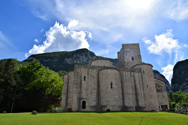 Frasassi-Avventura-klimpark-Le-Marche (2)