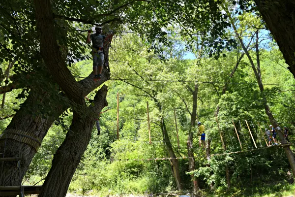 Frasassi-Avventura-klimpark-Le-Marche (3)