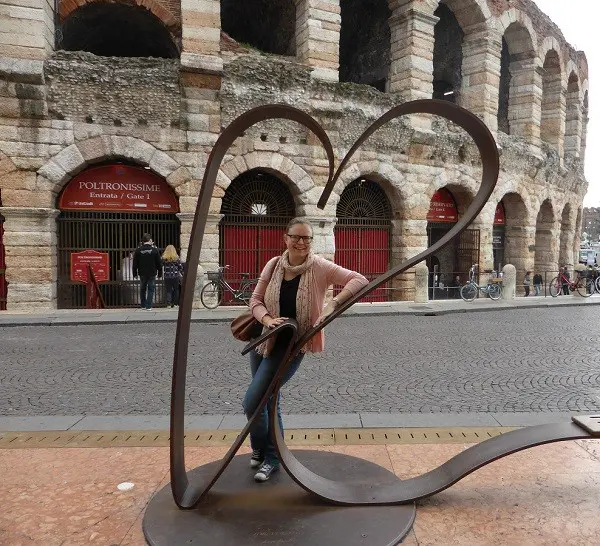 From-Verona-with-Love-Romeo-Julia (6)