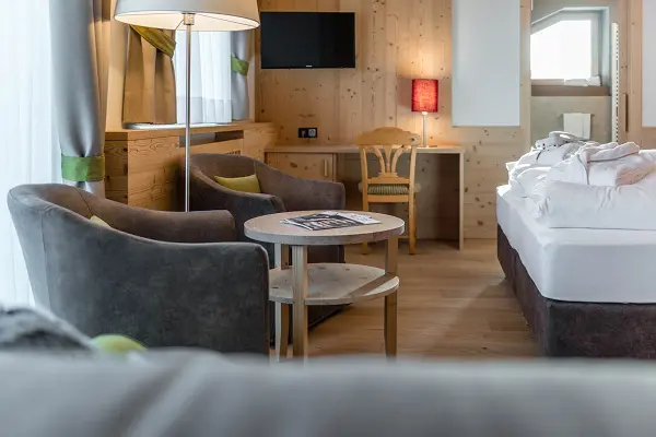 Hotel-Villa-Kastelruth-Zuid-Tirol-Dolomieten-Italië (3)