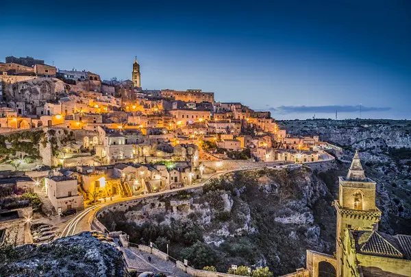 Italy-by-night-4