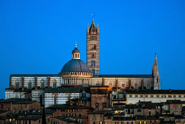 Italy-by-night-6