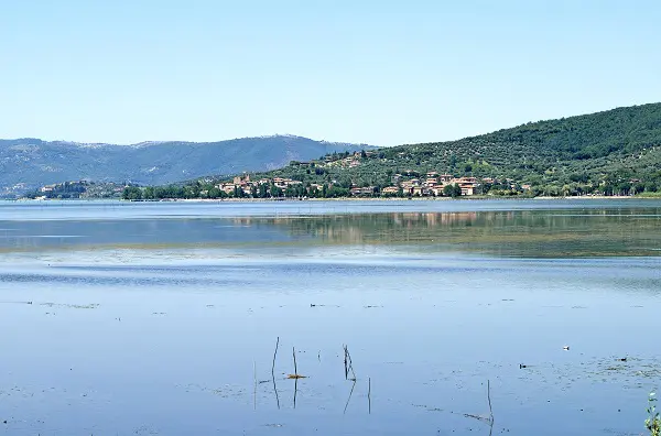 Lago-Trasimeno-panorama (2)