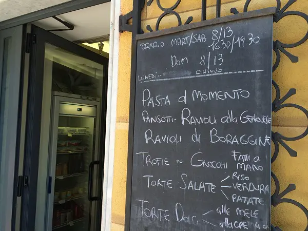 Levanto-shoppen-Via-Jacopo (2)