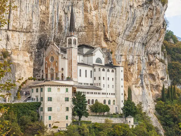 Madonna-della-Corona-Garda (3)