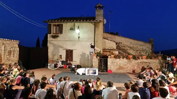 Mercantia-theater-festival-Certaldo-Toscane (11)