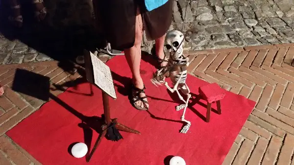 Mercantia-theater-festival-Certaldo-Toscane (22)