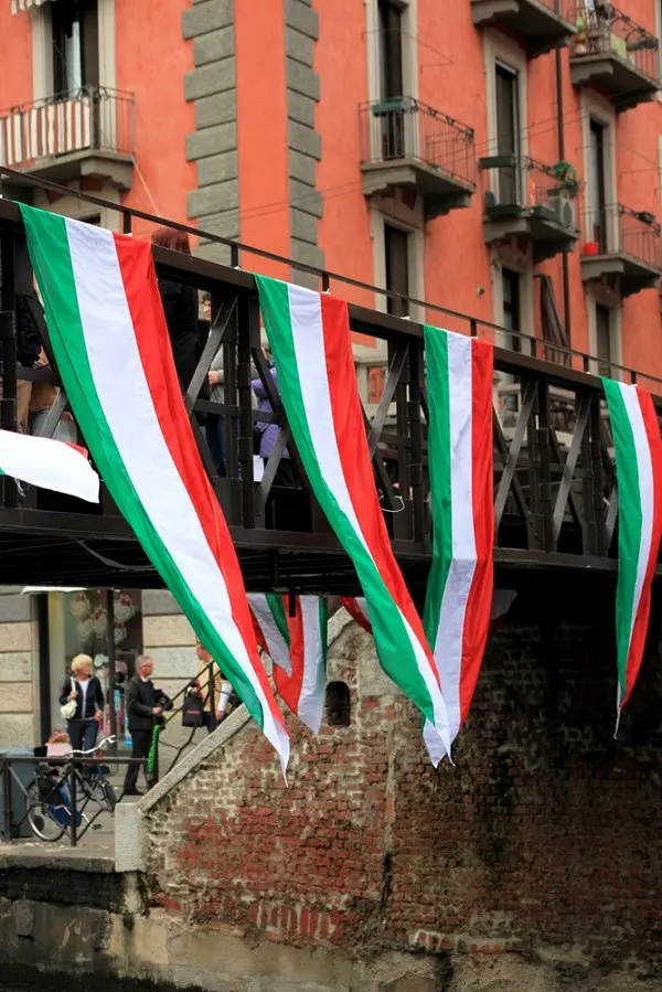 Milaan-Navigli (15b)