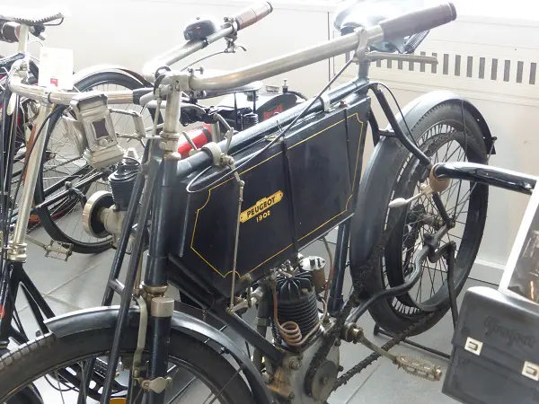Museo-Nicolis-Villafranca-di-Verona (13)