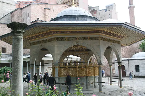 Oude-wasgelegenheid-Haga-Sofia-Istanbul