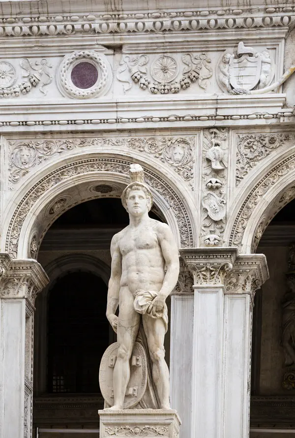 Palazzo-Ducale-Scala-dei-Giganti-2