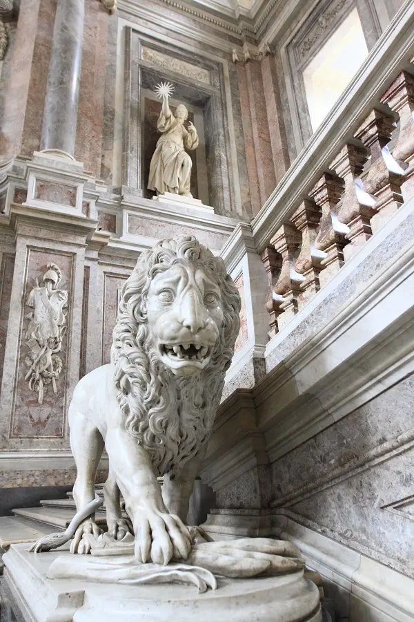 Palazzo-Reale-Caserta (2)