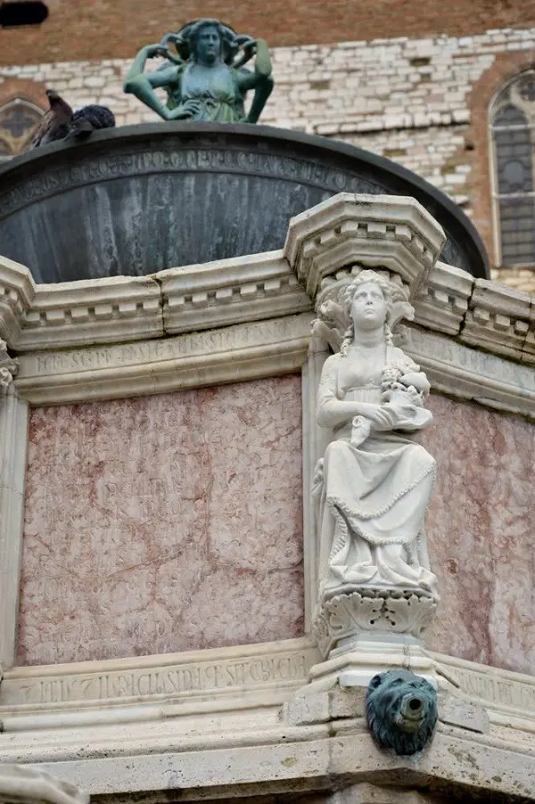 Perugia-Fontana-Maggiore -Augusta-Perusia