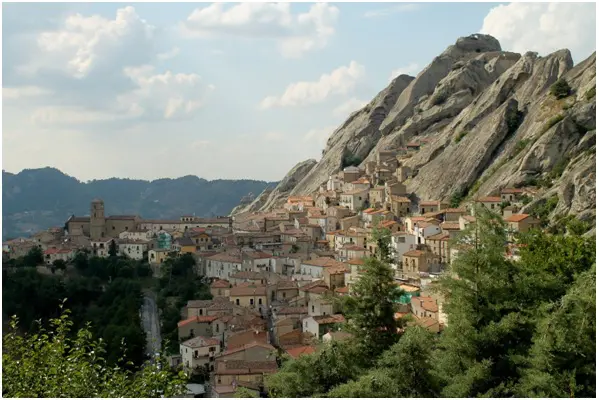 Pietrapertosa