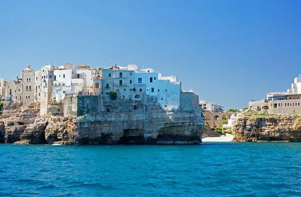 Polignano-Mare-Puglia-Erwin-van-Heteren (2)