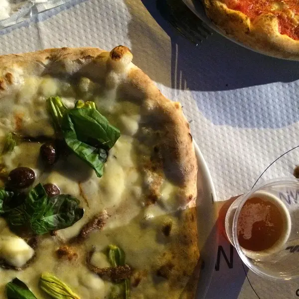 Ponza-pizzeria-Faro-cafe-pizza (8)