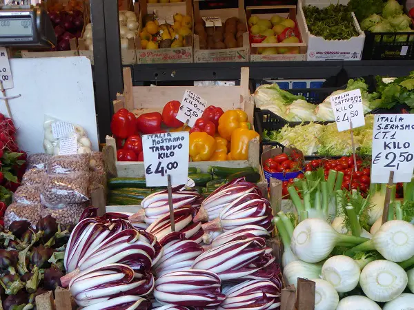 Rialto-markt-Venetië-vis-groente (13a)
