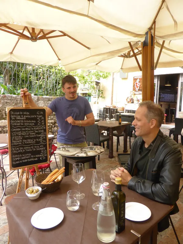 Rosso-di-Vino-Taormina (1)