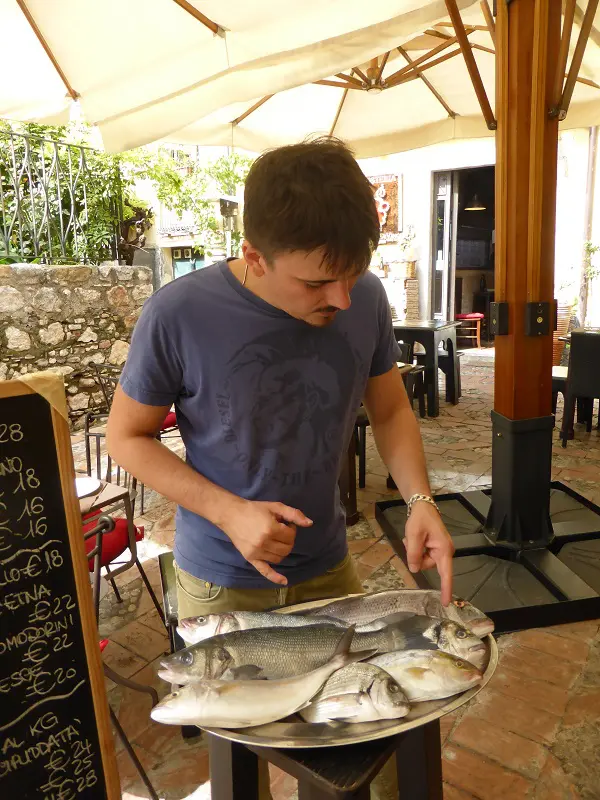 Rosso-di-Vino-Taormina (3)