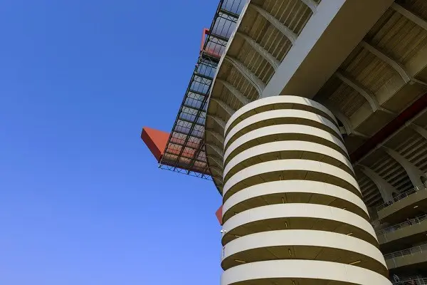San-Siro-voetbal-stadion-Milaan (1)
