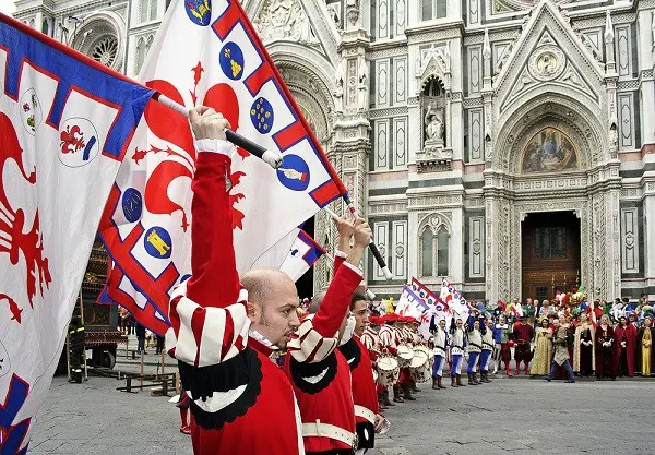 Scoppio-del-Carro-Florence-Pasen (2)
