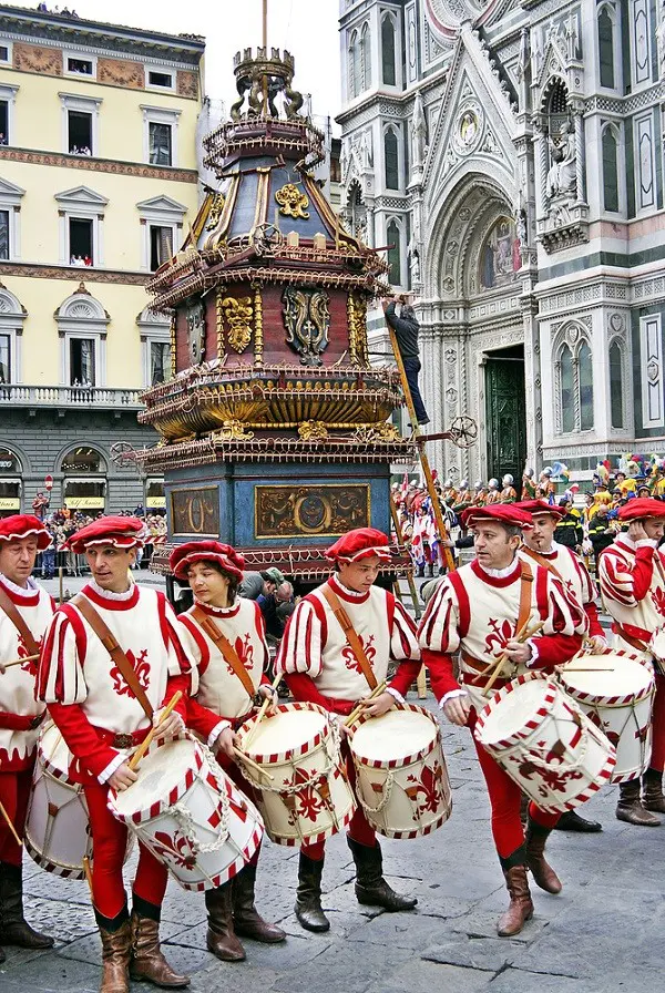 Scoppio-del-Carro-Florence-Pasen (5)