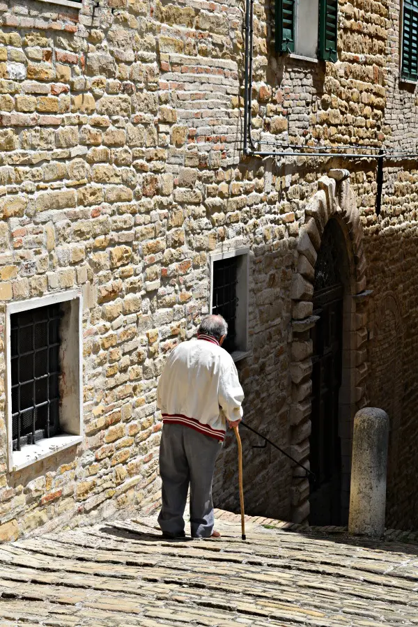 Serra-San-Quirico-Le-Marche (20)