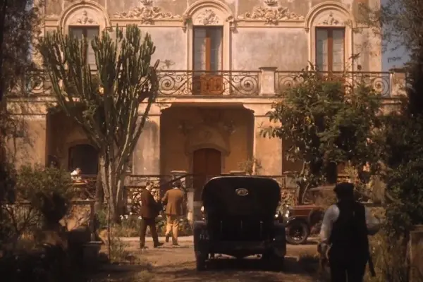 The-Godfather-part-2-Villa-Don-Ciccio-2